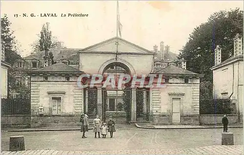 Cartes postales Laval La Prefecture