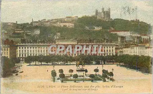 Ansichtskarte AK Lyon Place Bellecour une des Plus belles d'Europe