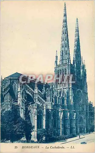 Cartes postales Bordeaux La Cathedrale