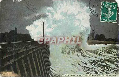 Cartes postales Dieppe la Jetee une Nuit de Tempete