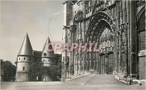 Cartes postales moderne Beauvais (Oise) le Portail de la Cathedrale et le Palais de Justice