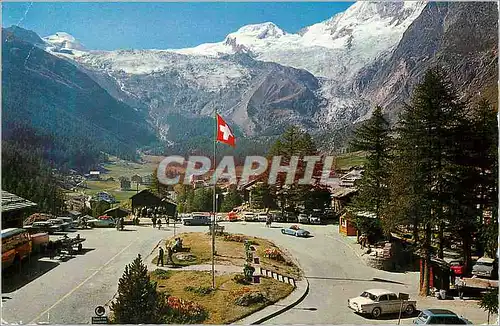 Cartes postales moderne Saas Fee(1800m) StraBenterminus mit Fee Gletscher Allalinhorn