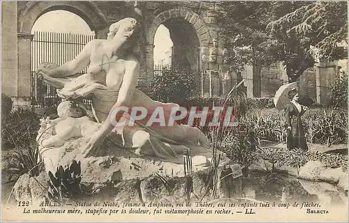 Cartes postales Arles Statue de Niobe Femme d'Amphion Roi de Thebes eut ses Enfants tues a Coup de Fleches