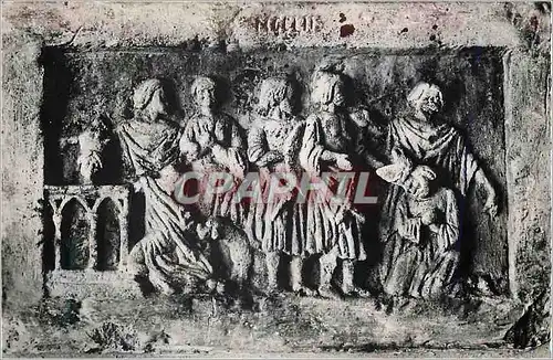 Cartes postales moderne Crypte du Martyrium Pierre Sculptee du XIIIe siecle Martyre de St Denys