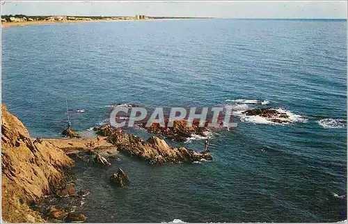 Cartes postales moderne En Parcourant la Cote Vermeille Argeles sur Mer (P O) Au Premier Plan Au Fond La Grande Plage d'