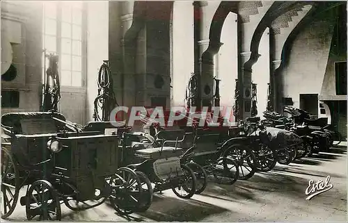 Cartes postales moderne Le chateau de compiegne musee des voitures les premieres automobiles Militaria