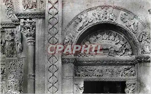 Cartes postales moderne Charlieu (loire) 147 narthex de l abbaye benedictine (xii) archivotte la transfiguration tympan