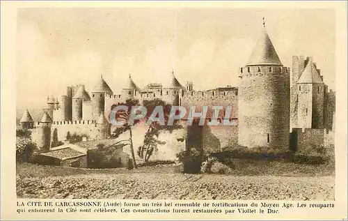 Cartes postales La cite de carcassonne(aude) forme un tres bel ensemble de fortifications du moyen age