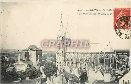 Cartes postales Moulins la cathedrale et l ancien chateau des ducs de bou