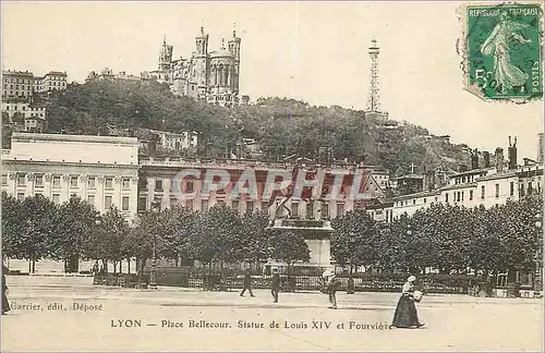 Cartes postales Lyon place bellecour statue de louis xiv et fourviere