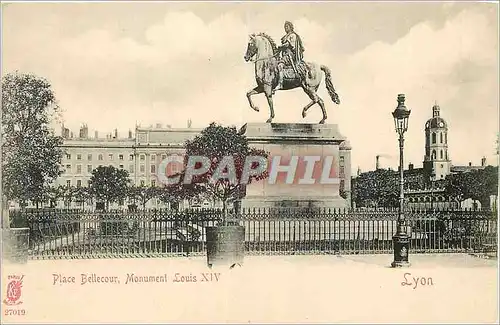 Cartes postales place bellecour monument louis xiv