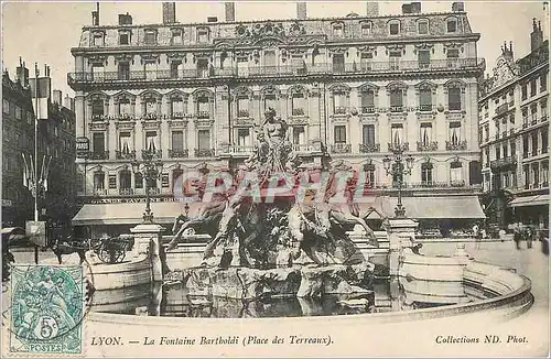 Cartes postales Lyon la fontaine bartboldi(place des terreaux)