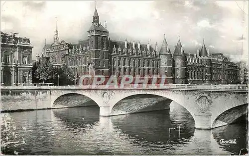 Cartes postales moderne 428 paris la conciergerie et le pont au change