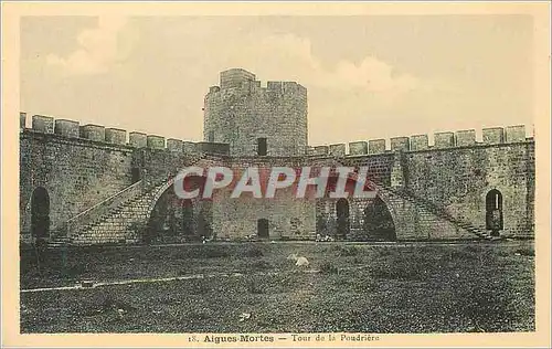 Cartes postales 18 aigues mortes tour de la poudriere