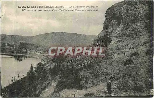Cartes postales 5365 le lac d issarles(ardeche) les grottes coltiques