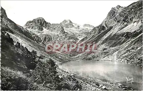 Cartes postales moderne Cauterets Vallee de Lutour Le Lac d'Estom (Alt 1800 m)