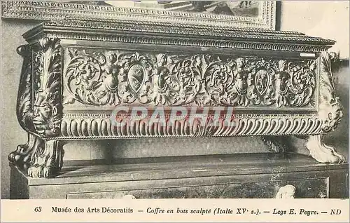 Ansichtskarte AK Musee des Arts Decoratifs Coffre en Bots Sculpte (Italie XVe S)