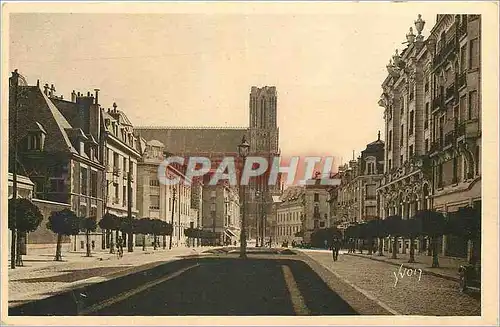 Cartes postales Reims (Marne) Le Cours J B Langlet et la Cathedrale