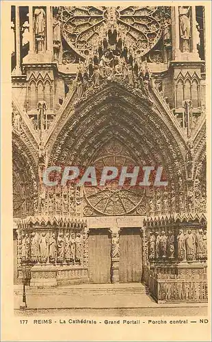 Ansichtskarte AK Reims la Cathedrale Grand Portail Porche Central