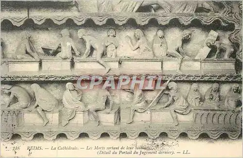 Ansichtskarte AK Reims la Cathedrale les Morts sortant (Detail du Portail du Jugemen Dernier)