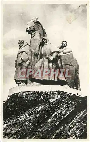 Cartes postales moderne Chateau Regnault Monument des 4 Fils Aymon (A Poncin Sculpteur)