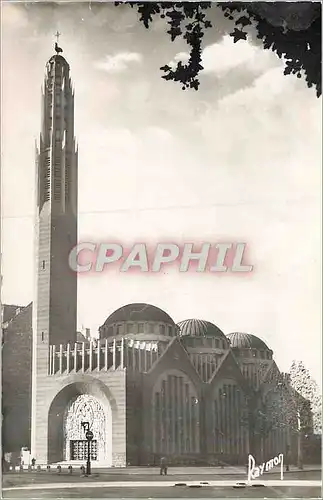 Cartes postales moderne Paris Eglise Sainte Odile Batie par Pierre L'Ermite a la Porte Champerret