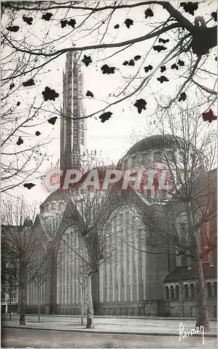 Cartes postales moderne Paris Eglise Sainte Odile Batie par Pierre L'Ermite a la Porte Champerret