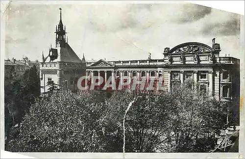 Ansichtskarte AK Pyrenees Ocean Toulouse Facade Est du Capitole Donjon et Square