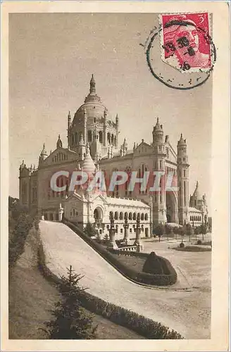 Cartes postales La Basilique de Lisieux Perspective de l'Entree du Parois