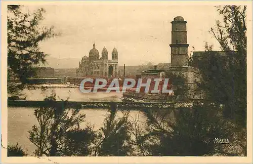 Cartes postales Marseille La Cathedrale et le Fort Saint Jean Vus du Pharo