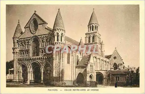 Cartes postales Poitiers Eglise Notre Dame la Grande