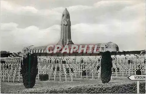 Moderne Karte Verdun et les Champs de Bataille le Monument e l'Ossuaire de Douaumont et le Cimetiere Militaire