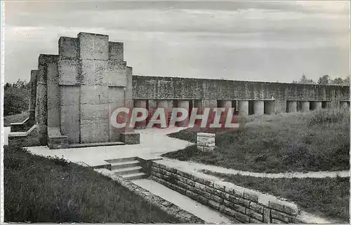 Moderne Karte Verdun et les Champs de Bataille le Monument de la Tranchee des Baionnettes Exterieur Militaria