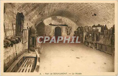 Cartes postales Fort de Douaumont Musee Militaria