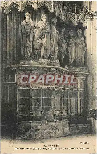 Cartes postales Nantes Interieur de la Cathedrale Sculptures d'un Pilier a L'Entree