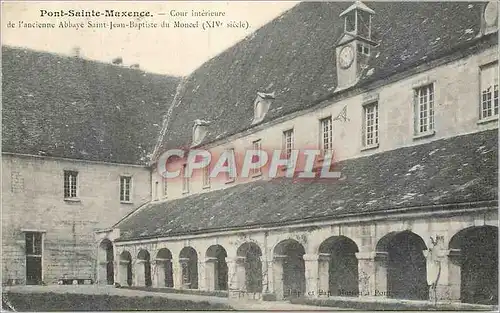 Ansichtskarte AK Pont Sainte Maxence Cour Interieure de l'Ancienne Abbaye Saint Jean Baptiste du Moncel (XIVe Sie