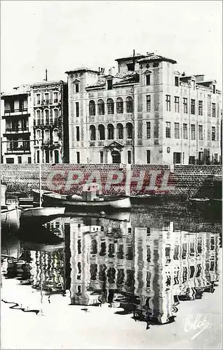 Cartes postales moderne St Jean de Luz (Basses Pyrenees) La Maison de l'Infante Bateau