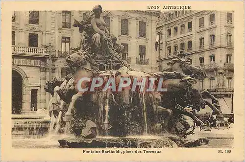 Ansichtskarte AK Lyon Artistique Fontaine Bartholdi Place des Terreaux