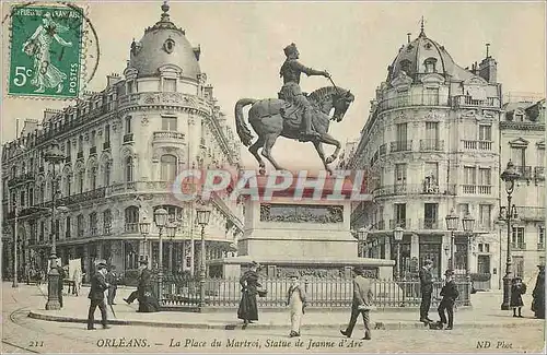 Cartes postales Orleans La Place du Martroi Statue de Jeanne d'Arc