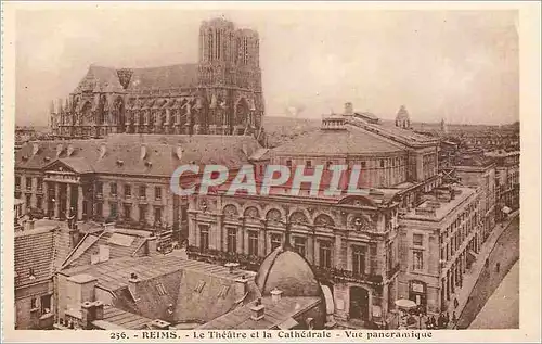 Ansichtskarte AK Reims La Theatre et la Cathedrale Vue Panoramique