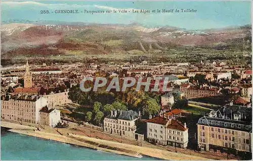 Ansichtskarte AK Grenoble Perspective sur la Ville Les Alpes et le Massif de Taillefor