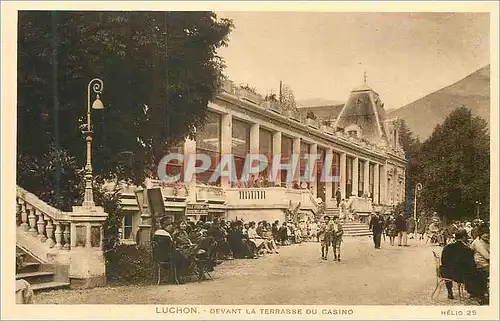 Cartes postales Luchon devant la Terrasse du Casino
