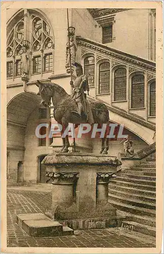 Cartes postales La douce france chateau de pierrefonds statue du duc d orleans
