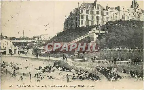 Cartes postales 35 biarritz vue sur le grand hotel  et la rampe mobile