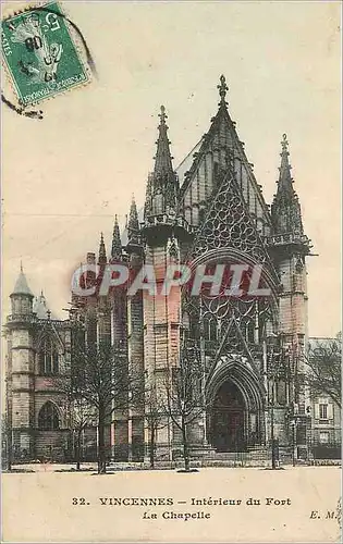 Ansichtskarte AK 32 vincennes interieur du fort la chapelle