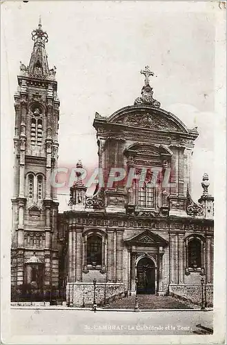 Cartes postales Cambrai La cathedrale et la tour