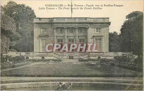 Ansichtskarte AK Versailles petit trianon facade vers le pavillon francais