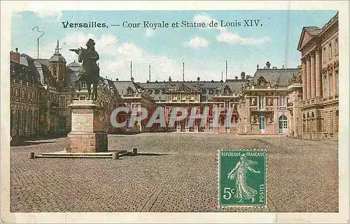 Cartes postales Versailles cour royale et statue de louis xiv