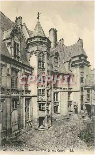 Ansichtskarte AK Bourges Cour du Palais Jacques Coeur