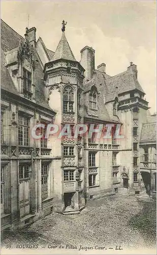 Cartes postales Bourges Cour du Palais Jacques Coeur